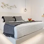 Ξενοδοχείο Alenor 2*