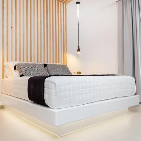 Otel Alenor Naxos City