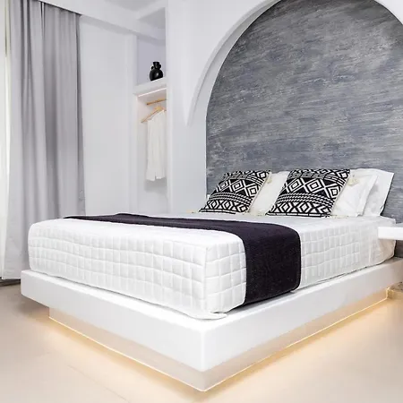Otel Alenor Naxos City
